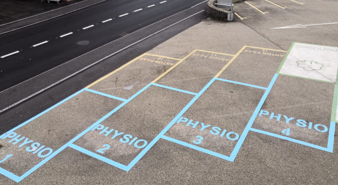 Parking à disposition